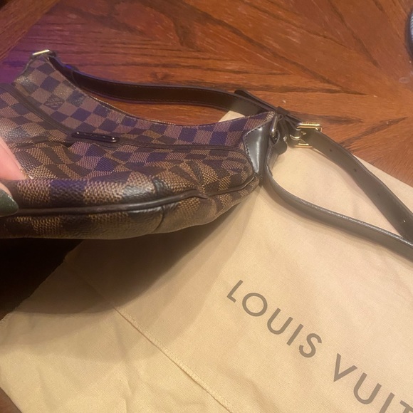 LV Bloomsbury crossbody - Picture 4 of 9